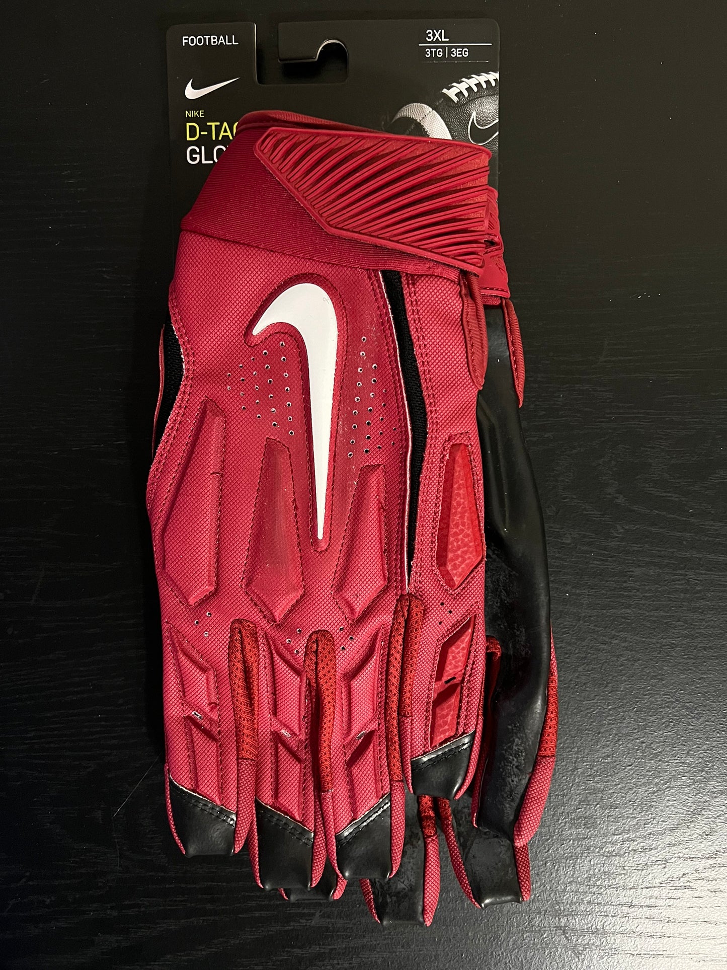 Nike D-Tack 6.0 Lineman Gloves (Maroon)