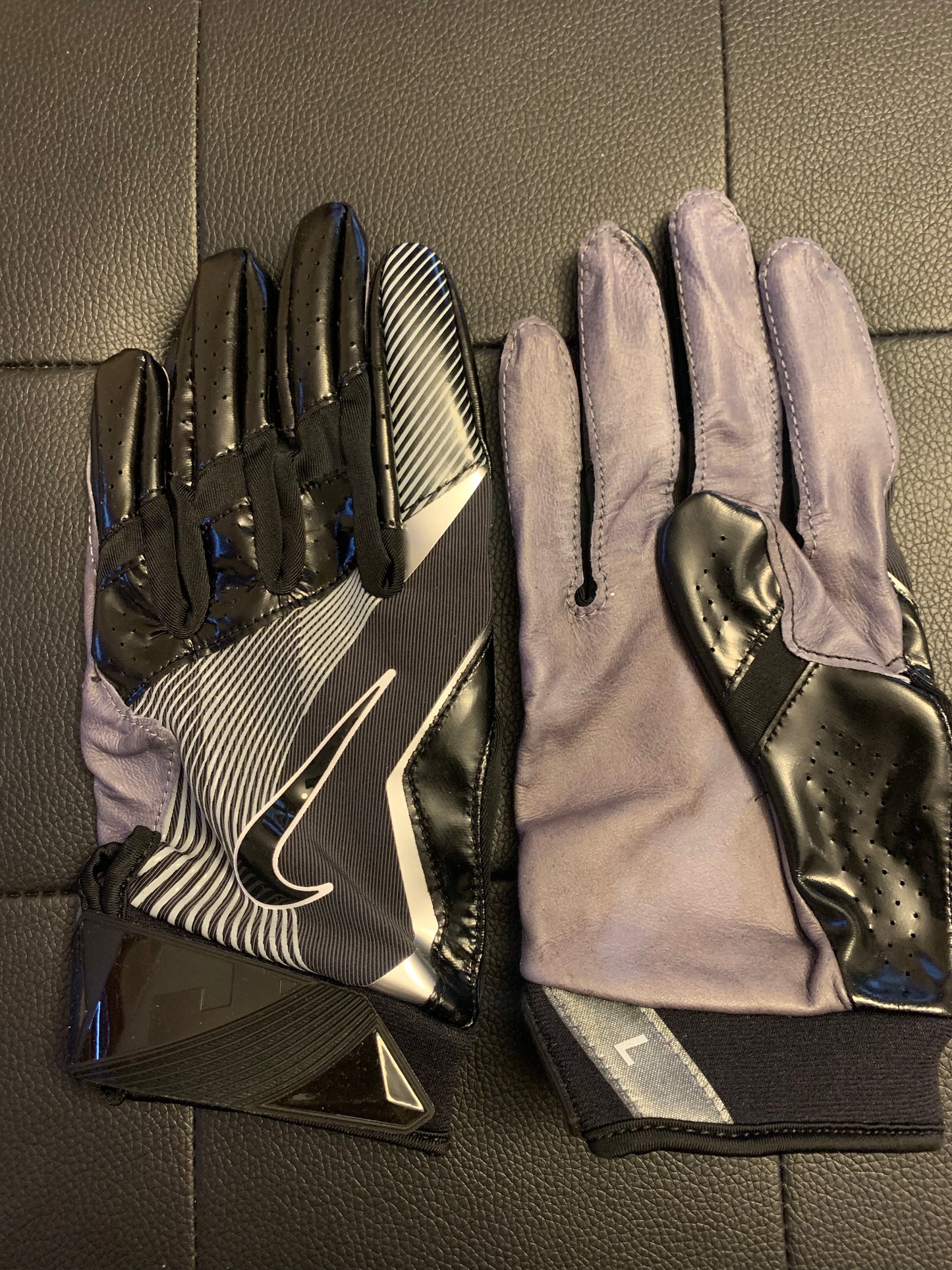 Nike Vapor Jet 4 NFL Gloves "Leather Palm" - (M, L) - www.SportsTakeoff.com